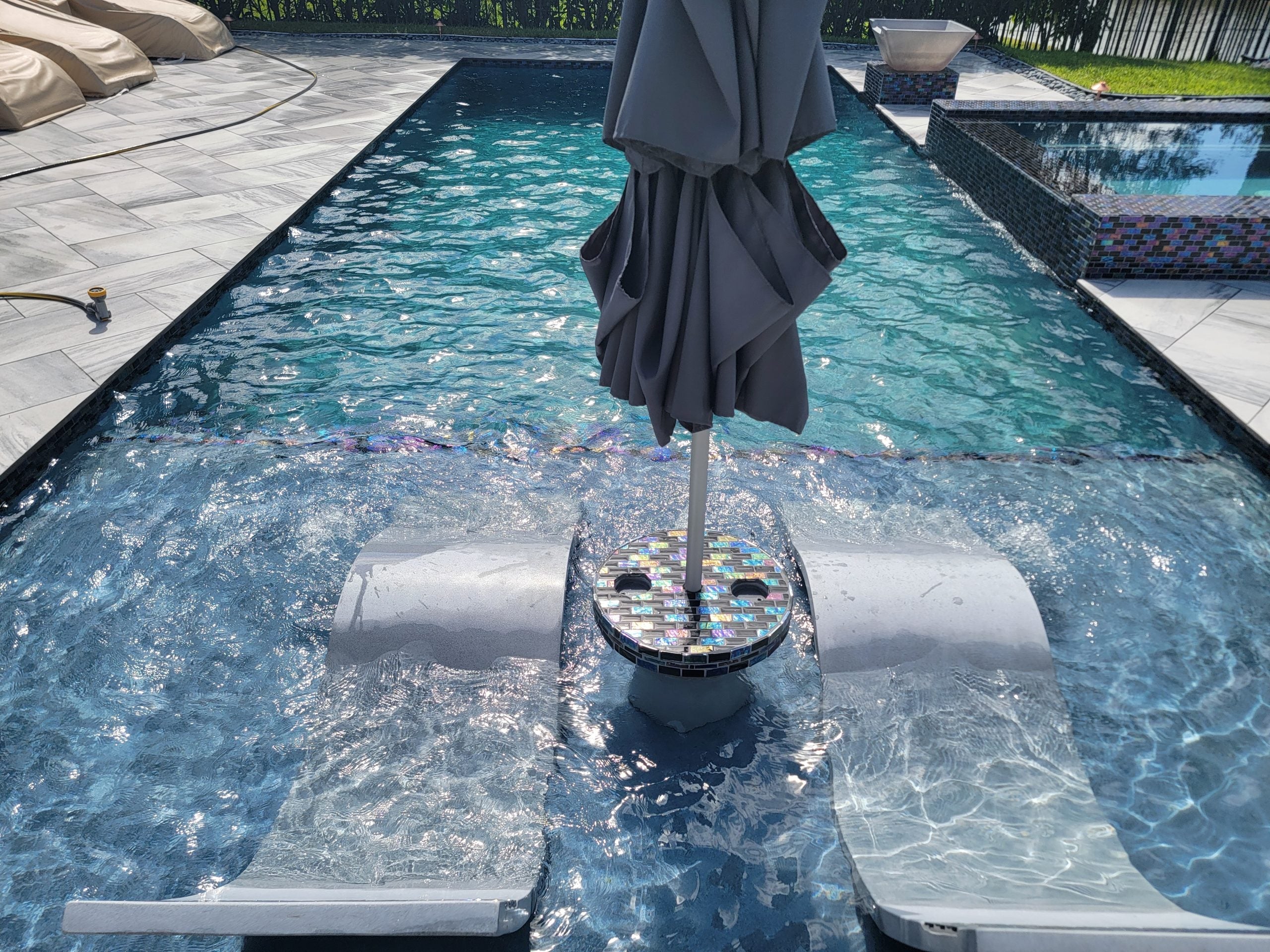 5 Reasons Why Polished Concrete Swimming Pool Loungers are the Way to Go