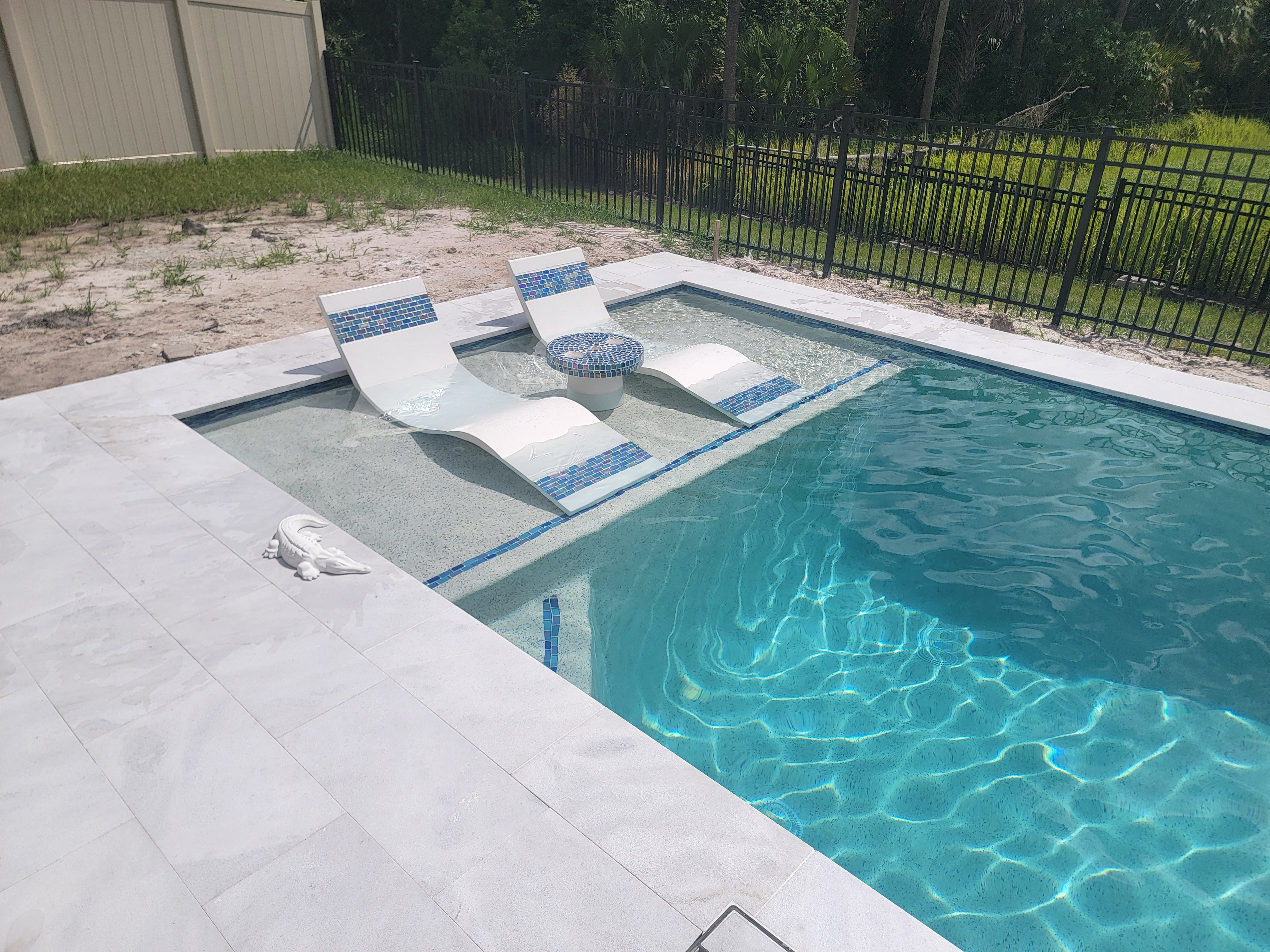 Sun Shelf Lounger with Headrest and Footrest Glass Tile Inlay