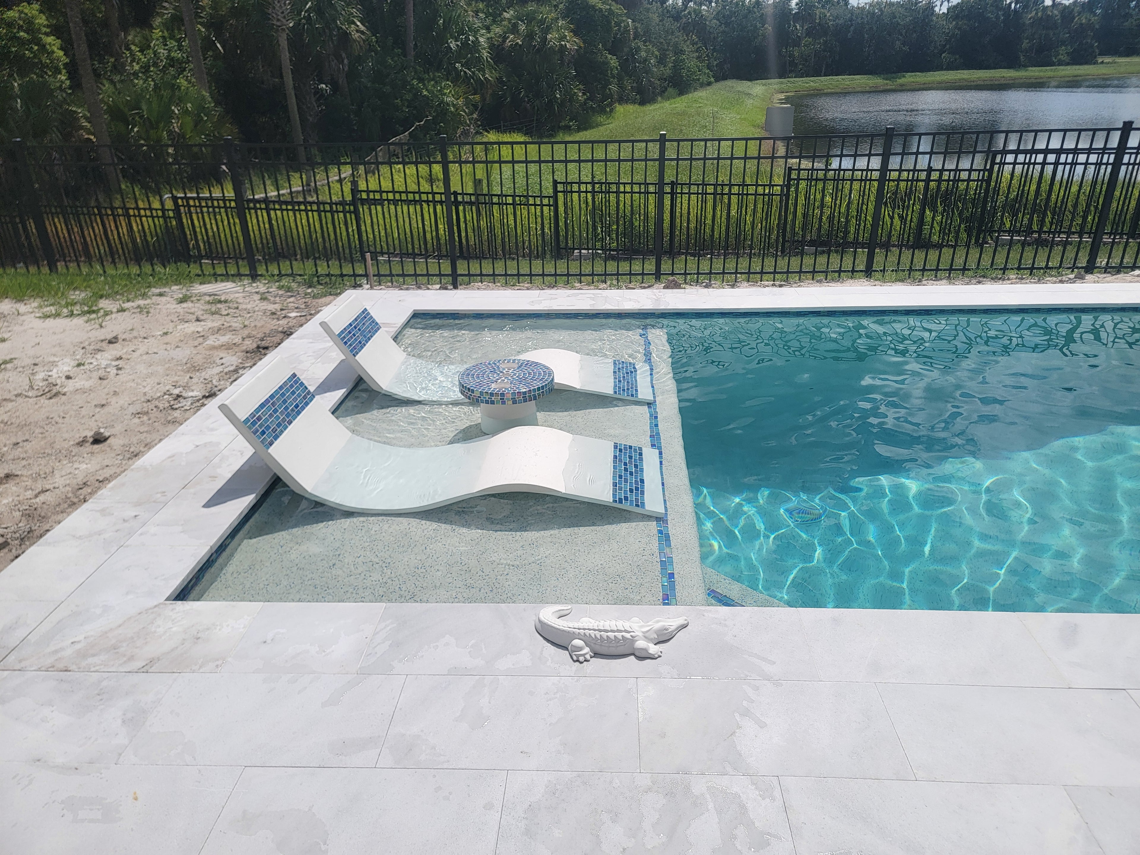 Sun Shelf Lounger with Headrest and Footrest Glass Tile Inlay