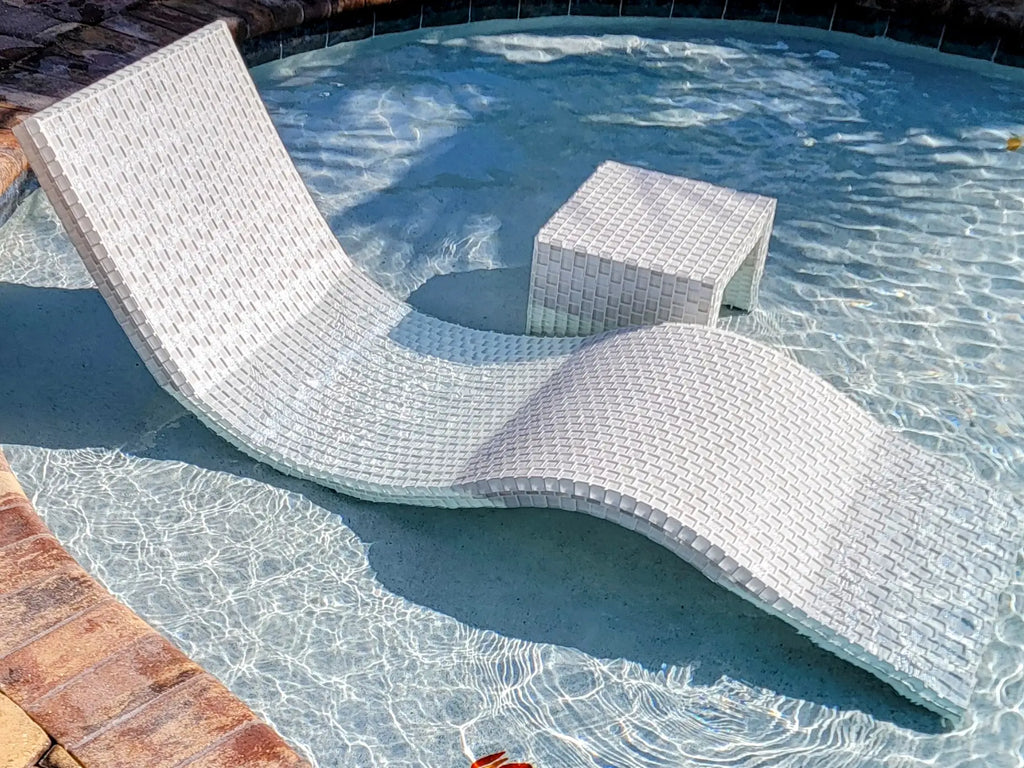 Glass Tile Sun Shelf Lounger image 2