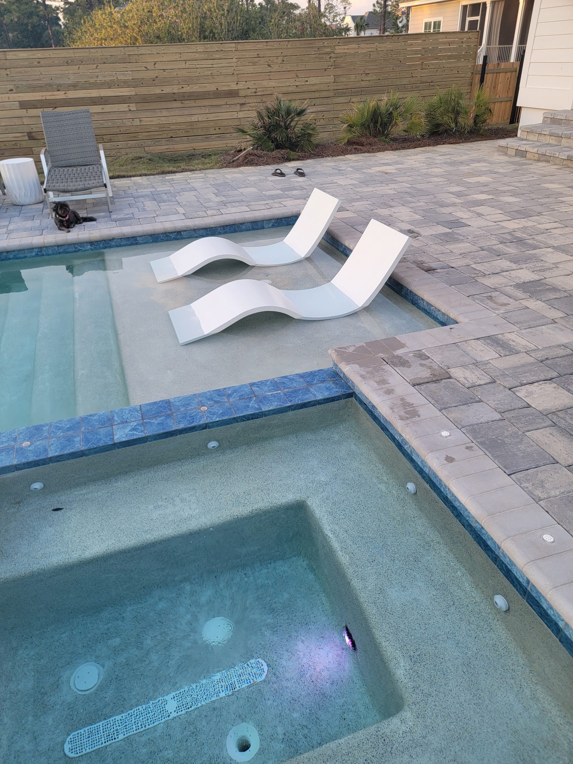 Luxury Swimming Pool Lounger in White Polished Finish image 4